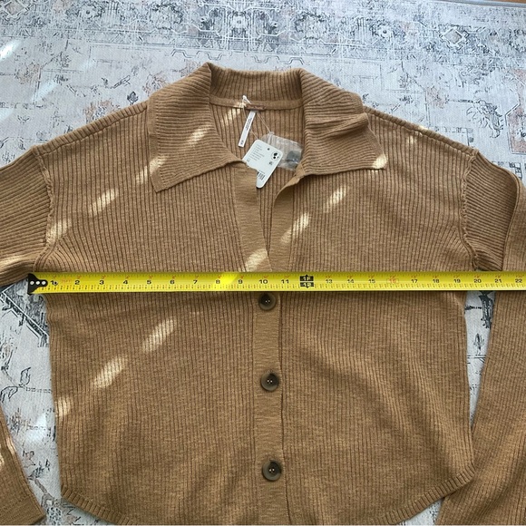 NWT Free People Ella Sweater Cardigan Shirt in Iced Coffee Size M - Picture 12 of 15